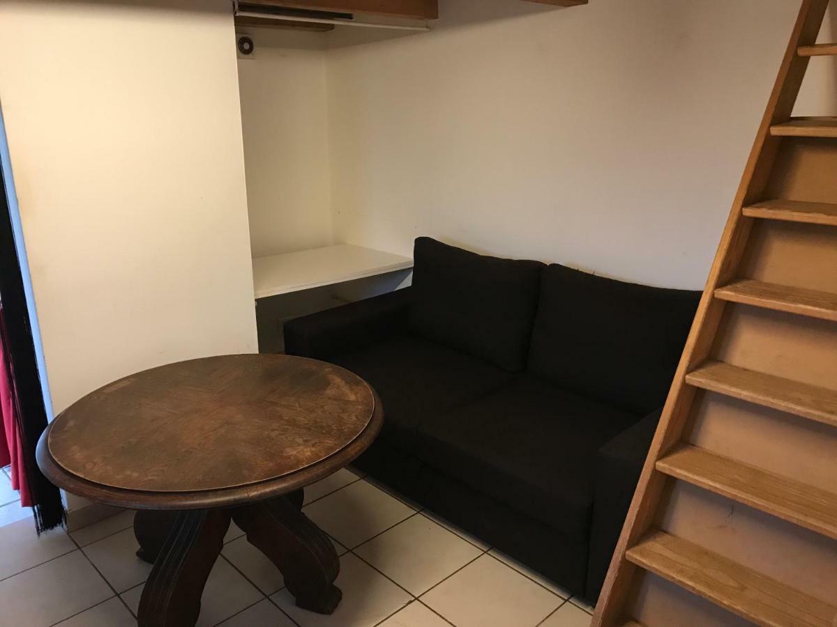 Studio avec mezzanine