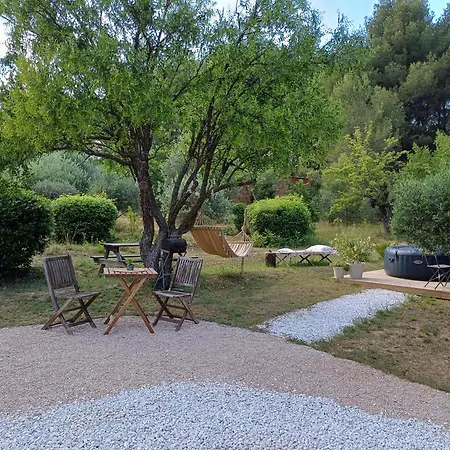 Magnifique Cabanon face au Garlaban à Aubagne-2